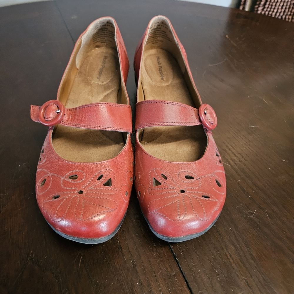 Hush puppies Mary Jane flats NWOT